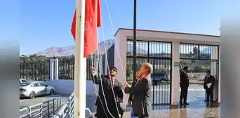 Corte Superior de Justicia de Moquegua conmemora su 22° aniversario con ceremonia de izamiento del pabellón nacional