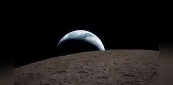 Astronauta de Artemis II comparte video inédito de la Tierra ocultándose detrás de la Luna: "Solo una oportunidad en la vida"