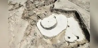 Equipo arqueológico de Caral descubre en Áspero una estructura ancestral vinculada al estudio de la astronomía y la pesca
