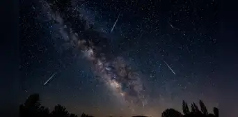 Lluvia de estrellas Líridas 2026: ¿a qué hora ver la lluvia de meteoros en su punto máximo desde Sudamérica este 22 de abril?