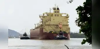 Empresas pagan hasta US$4 millones por cruzar el Canal de Panamá tras crisis en el estrecho de Ormuz