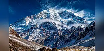 Sudamérica alberga la montaña más alta del mundo fuera de Asia a casi 7.000 msnm y conocida como el "Techo de América" Sudamérica alberga la montaña más alta del mundo fuera de Asia a casi 7.000 msnm y conocida como el "Techo de América"