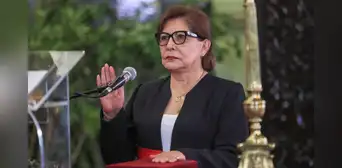 Ministra de Educación no asistió al Congreso para responder por crisis de becas en Pronabec Ministra de Educación no asistió al Congreso para responder por crisis de becas en Pronabec