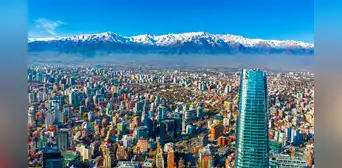 Chile se impone en Sudamérica y entra al top 25 de las mejores ciudades para caminar en el mundo: tiene vistas a los Andes