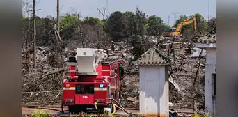 Explosión de fábrica de fuegos artificiales en China deja al menos 26 muertos, 61 heridos y múltiples destrozos