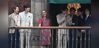 BTS desata furor en México tras realizar ‘balconazo’ desde Palacio Nacional junto a la presidenta Claudia Sheinbaum BTS desata furor en México tras realizar ‘balconazo’ desde Palacio Nacional junto a la presidenta Claudia Sheinbaum