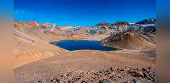 Científicos detectan actividad geotérmica en un volcán andino que podría generar energías limpias: 500.000 años sin erupcionar Científicos detectan actividad geotérmica en un volcán andino que podría generar energías limpias: 500.000 años sin erupcionar