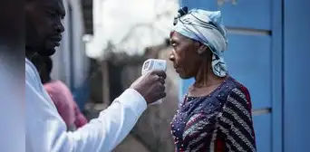 La OMS declara emergencia sanitaria internacional por brote de ébola sin vacuna que deja decenas de muertes en África La OMS declara emergencia sanitaria internacional por brote de ébola sin vacuna que deja decenas de muertes en África