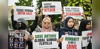 Israel expulsa a activistas de flotilla humanitaria hacia Gaza tras polémica por video en el que son humillados
