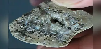 El descubrimiento de una herramienta de 146.000 años de antigüedad muestra la historia de la creatividad humana