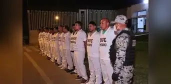 Trasladan a 17 presos de alta peligrosidad que coordinaban extorsiones desde prisión Trasladan a 17 presos de alta peligrosidad que coordinaban extorsiones desde prisión