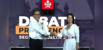 Keiko Fujimori y Roberto Sánchez se dan la la mano a minutos del debate presidencial: así fue el saludo