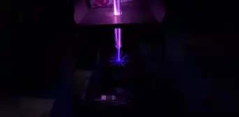 Científicos experimentan con un laser de plasma que podría ser usado por astronautas para matar bacterias en la Luna y Marte Científicos experimentan con un laser de plasma que podría ser usado por astronautas para matar bacterias en la Luna y Marte