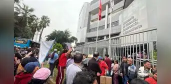 Mercados de Lima protestan frente al Ministerio de Vivienda por multas excesivas de Sedapal: advierten posible paro nacional