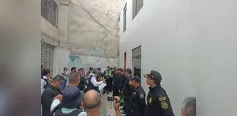 Detienen a 9 policías de la comisaría de Ate por cobrar coimas a transportistas Detienen a 9 policías de la comisaría de Ate por cobrar coimas a transportistas