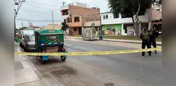 Bebé de dos años y chofer de combi fueron baleados por presuntos extorsionadores en plena ruta en el Callao Bebé de dos años y chofer de combi fueron baleados por presuntos extorsionadores en plena ruta en el Callao