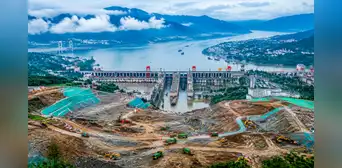 China inicia un megaproyecto fluvial en el tercer río más largo del mundo para duplicar el transporte de mercancías desde 2035 China inicia un megaproyecto fluvial en el tercer río más largo del mundo para duplicar el transporte de mercancías desde 2035
