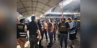 Tiroteo y tensión en Mercado de Frutas de La Victoria: Cuatro detenidos, 2 de ellos heridos de bala Tiroteo y tensión en Mercado de Frutas de La Victoria: Cuatro detenidos, 2 de ellos heridos de bala