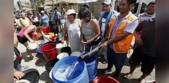 Más de 21,6 millones de peruanos consumen agua en condiciones no óptimas: las metas del Perú para cerrar la brecha al 2050 Más de 21,6 millones de peruanos consumen agua en condiciones no óptimas: las metas del Perú para cerrar la brecha al 2050