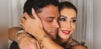 Karla Tarazona revela que confía en Christian Domínguez y no cree que le sea infiel en 3 años Karla Tarazona revela que confía en Christian Domínguez y no cree que le sea infiel en 3 años