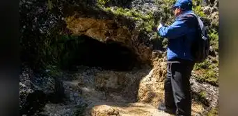Descubren un socavón clandestino en el cerro Quilish: minería ilegal amenaza la principal fuente de agua de Cajamarca Descubren un socavón clandestino en el cerro Quilish: minería ilegal amenaza la principal fuente de agua de Cajamarca