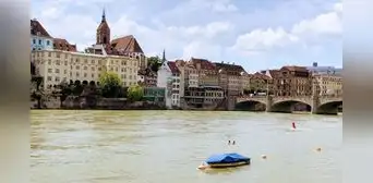 Los llamados "barrios humildes” de Suiza sorprenden al mundo al ofrecer salarios de US$5.000 y servicios públicos de primer nivel