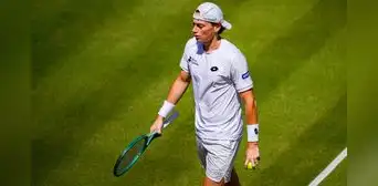 Ignacio Buse da el golpe en el ATP 250 de Mallorca: eliminó a Stefanos Tsitsipas y avanzó a octavos de final