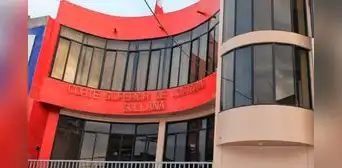 Condenan a más de 17 años de cárcel a dos sujetos por intentar robar a menor de edad en Sullana Condenan a más de 17 años de cárcel a dos sujetos por intentar robar a menor de edad en Sullana
