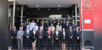 Juzgados Constitucionales de Chiclayo celebran su tercer aniversario con ceremonia de izamiento Juzgados Constitucionales de Chiclayo celebran su tercer aniversario con ceremonia de izamiento