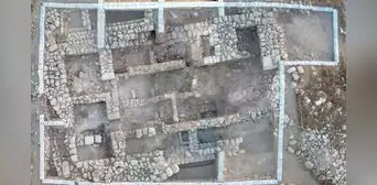 Un rey bíblico hizo sepultar una misteriosa piedra gigante: los arqueólogos ahora descubrieron por qué Un rey bíblico hizo sepultar una misteriosa piedra gigante: los arqueólogos ahora descubrieron por qué