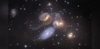 Astrónomos captan la fusión de 6 galaxias para formar una de las megaestructuras más grandes del universo