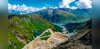 A más de 2.000 metros en los Alpes nace una megaobra eléctrica única: un lago artificial que se convierte en la batería de Europa