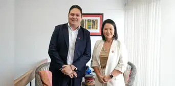 Enrique Valderrama tras reunión con Keiko Fujimori: "El APRA no debe intentar meterse en una nueva administración" Enrique Valderrama tras reunión con Keiko Fujimori: "El APRA no debe intentar meterse en una nueva administración"