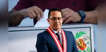 Roberto Burneo advierte que está en riesgo las Elecciones Regionales y Municipales: "Déficit es de 589 millones de soles" Roberto Burneo advierte que está en riesgo las Elecciones Regionales y Municipales: "Déficit es de 589 millones de soles"