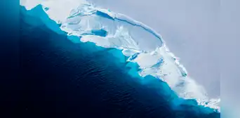 La mayor apuesta de los científicos: el millonario plan para salvar el 'glaciar del fin del mundo' a 650 metros bajo el mar La mayor apuesta de los científicos: el millonario plan para salvar el 'glaciar del fin del mundo' a 650 metros bajo el mar