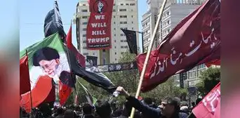 Irán acusa a Estados Unidos de cometer un crimen de guerra por bombardear infraestructuras civiles en pleno funeral de Jamenei Irán acusa a Estados Unidos de cometer un crimen de guerra por bombardear infraestructuras civiles en pleno funeral de Jamenei