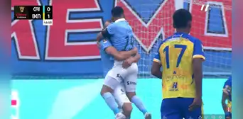 Hernán Barcos y un debut soñado con Sporting Cristal: anotó golazo para el 1-1 ante EGB Tacna por la Copa Caliente 2026