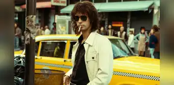 Rebelde y punk: “Limónov. La balada”, la película sobre un controvertido escritor Rebelde y punk: “Limónov. La balada”, la película sobre un controvertido escritor