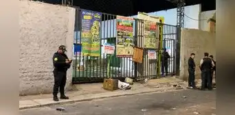 Balacera en cancha de fulbito de San Miguel: pelea habría iniciado por una tarjeta roja en pichanga Balacera en cancha de fulbito de San Miguel: pelea habría iniciado por una tarjeta roja en pichanga