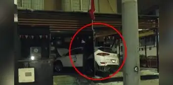 Triple choque en San Borja: camioneta pierde el control y se empotra en restaurante que quedó destruido Triple choque en San Borja: camioneta pierde el control y se empotra en restaurante que quedó destruido