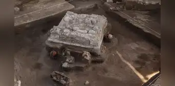Arqueólogos descubren en México un altar preazteca que se habría usado en un ritual de ofrendas Arqueólogos descubren en México un altar preazteca que se habría usado en un ritual de ofrendas