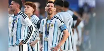 Messi rompe en llanto tras perder la final del Mundial 2026 ante España: la imagen que conmueve al mundo Messi rompe en llanto tras perder la final del Mundial 2026 ante España: la imagen que conmueve al mundo