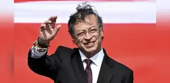 Petro acepta liderar oposición y seguirá al frente del Pacto Histórico luego de traspaso de mando a Abelardo de la Espriella