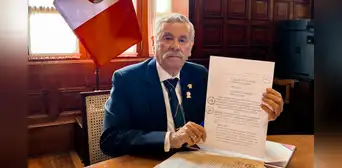Rospigliosi promulga ley de impunidad para que policías y militares no sean procesados por la justicia ordinaria Rospigliosi promulga ley de impunidad para que policías y militares no sean procesados por la justicia ordinaria