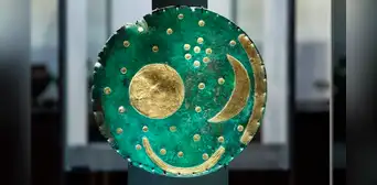 Unos saqueadores desenterraron un raro disco de bronce que podría ser el primer mapa astronómico de la humanidad Unos saqueadores desenterraron un raro disco de bronce que podría ser el primer mapa astronómico de la humanidad