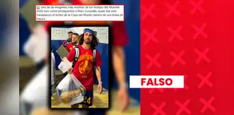 Es falso que Marc Cucurella haya llevado el trofeo oficial de la Copa Mundial de la FIFA en una bolsa de plástico: en realidad, se trataba de una versión LEGO Es falso que Marc Cucurella haya llevado el trofeo oficial de la Copa Mundial de la FIFA en una bolsa de plástico: en realidad, se trataba de una versión LEGO