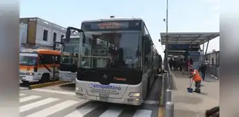 Rutas A y C del Metropolitano suspende su recorrido por presencia de manifestantes en el Centro de Lima