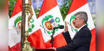 Rogers Valencia jura como nuevo titular del Mincetur
