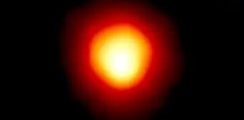 Astrónomos capturan la evidencia más sólida de Betelgeuse: la estrella supergigante tiene una compañera Astrónomos capturan la evidencia más sólida de Betelgeuse: la estrella supergigante tiene una compañera