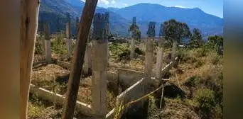 S/4.574 millones atrapados: 55 hospitales y centros de salud siguen paralizados en el Perú S/4.574 millones atrapados: 55 hospitales y centros de salud siguen paralizados en el Perú